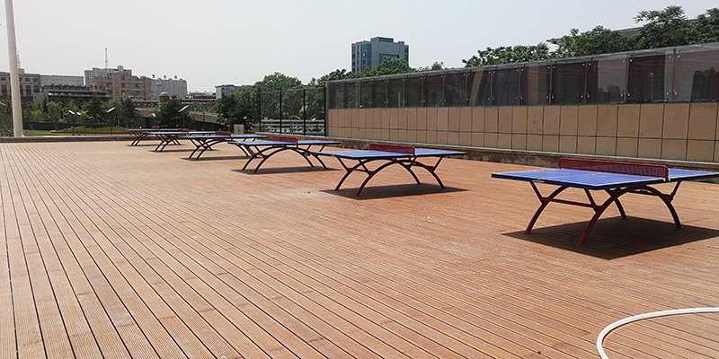 運(yùn)動場所的竹木地板